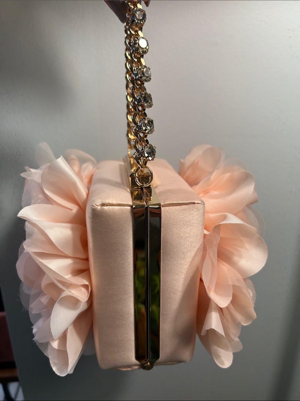 Badgley Mischka Jewel “Natasha” Blush Mini Bag Flower Clutch Purse NWT $129 - Picture 3 of 8